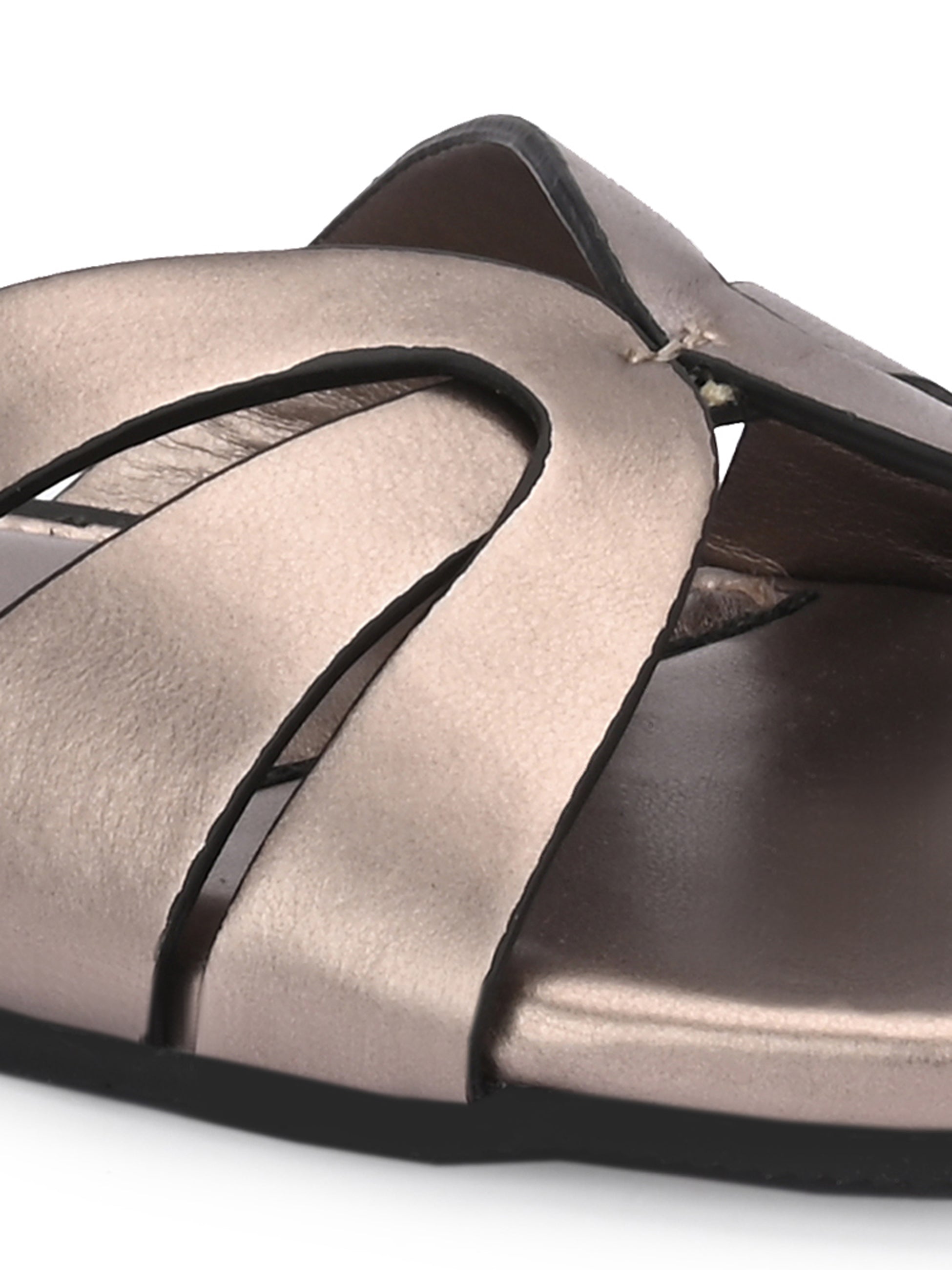 Aasmii Metallic Slip on