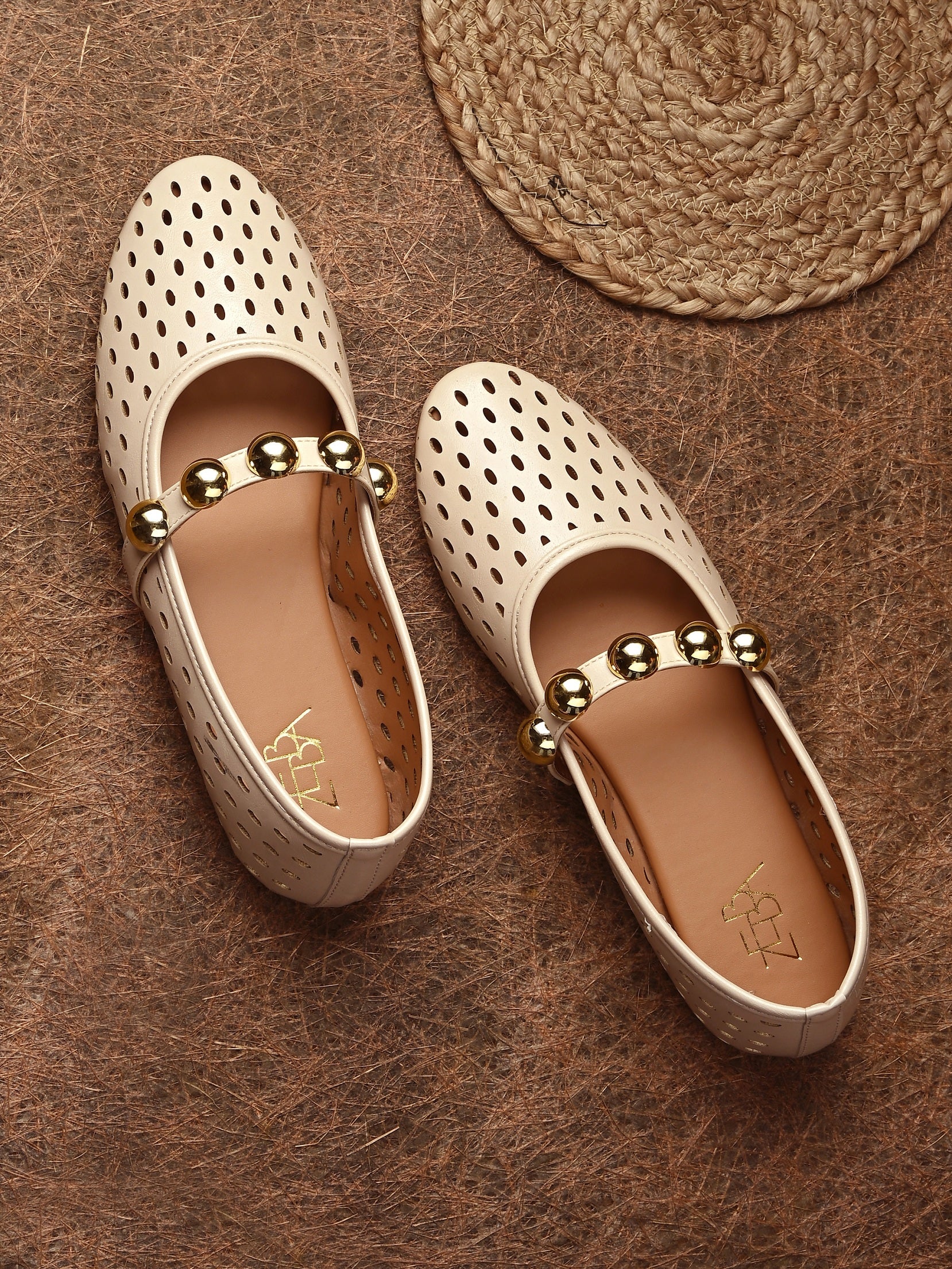 Maison Mary Jane Flats