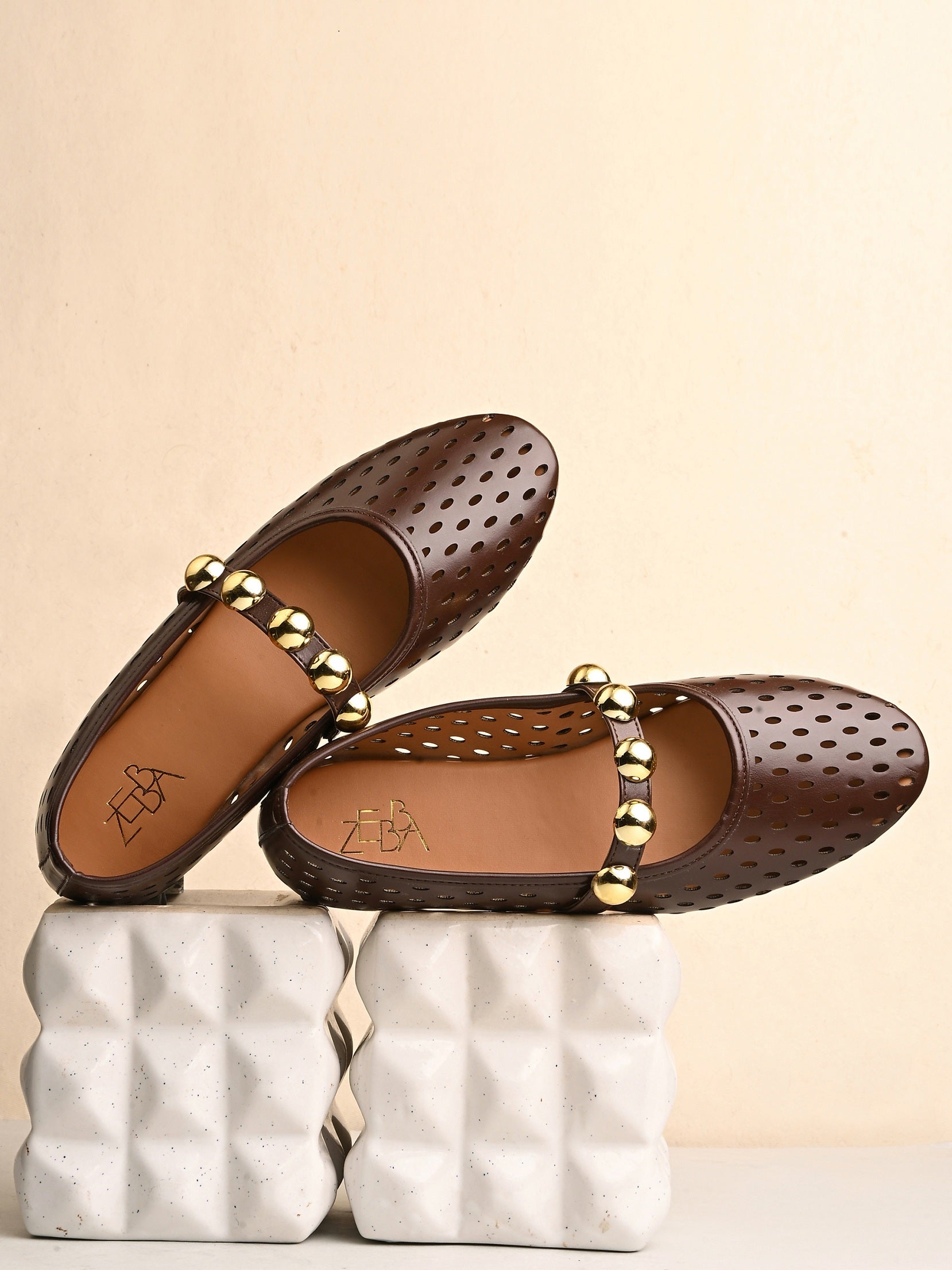 Maison Mary Jane Flats