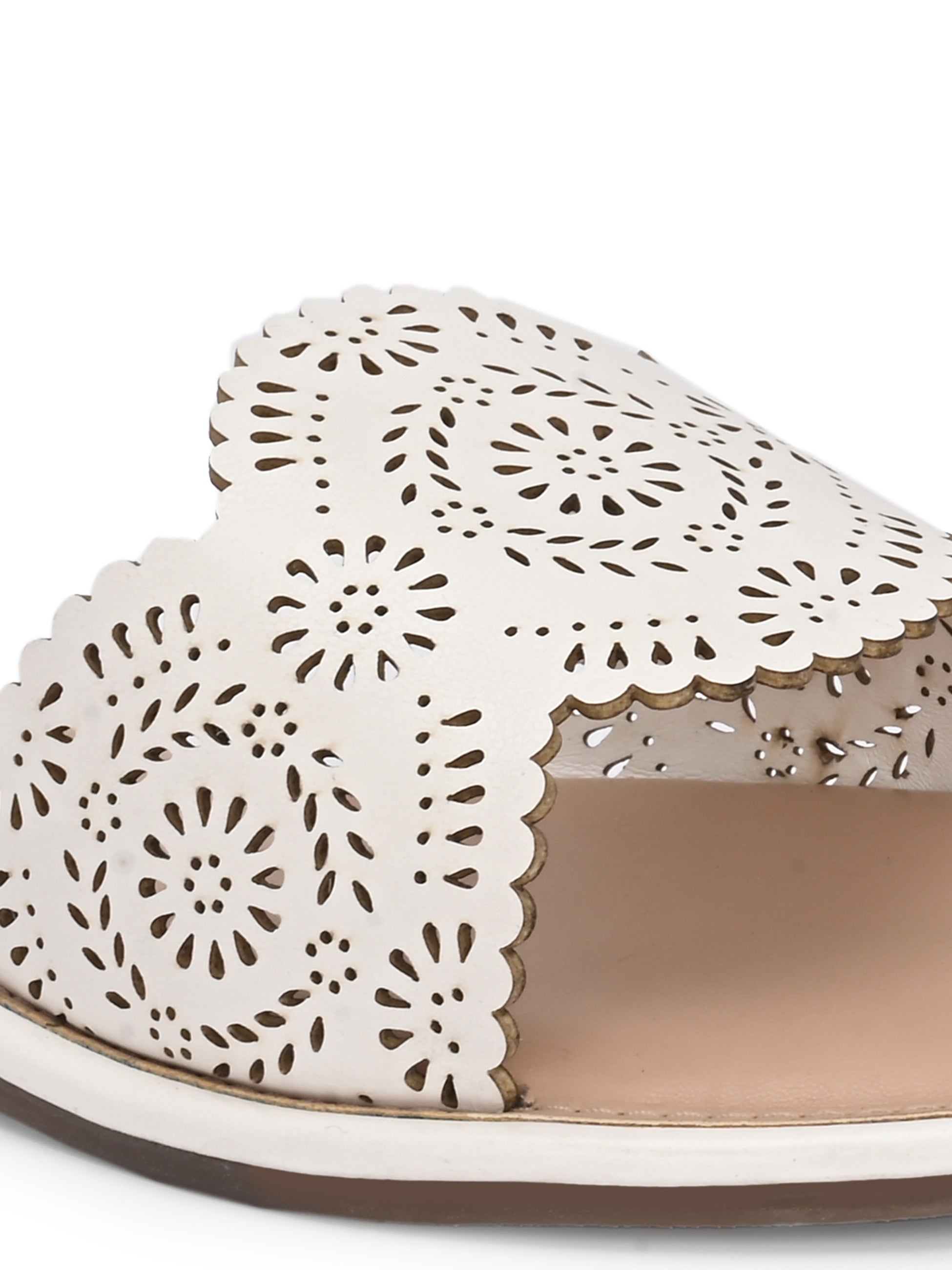 Layrah cutwork Flats