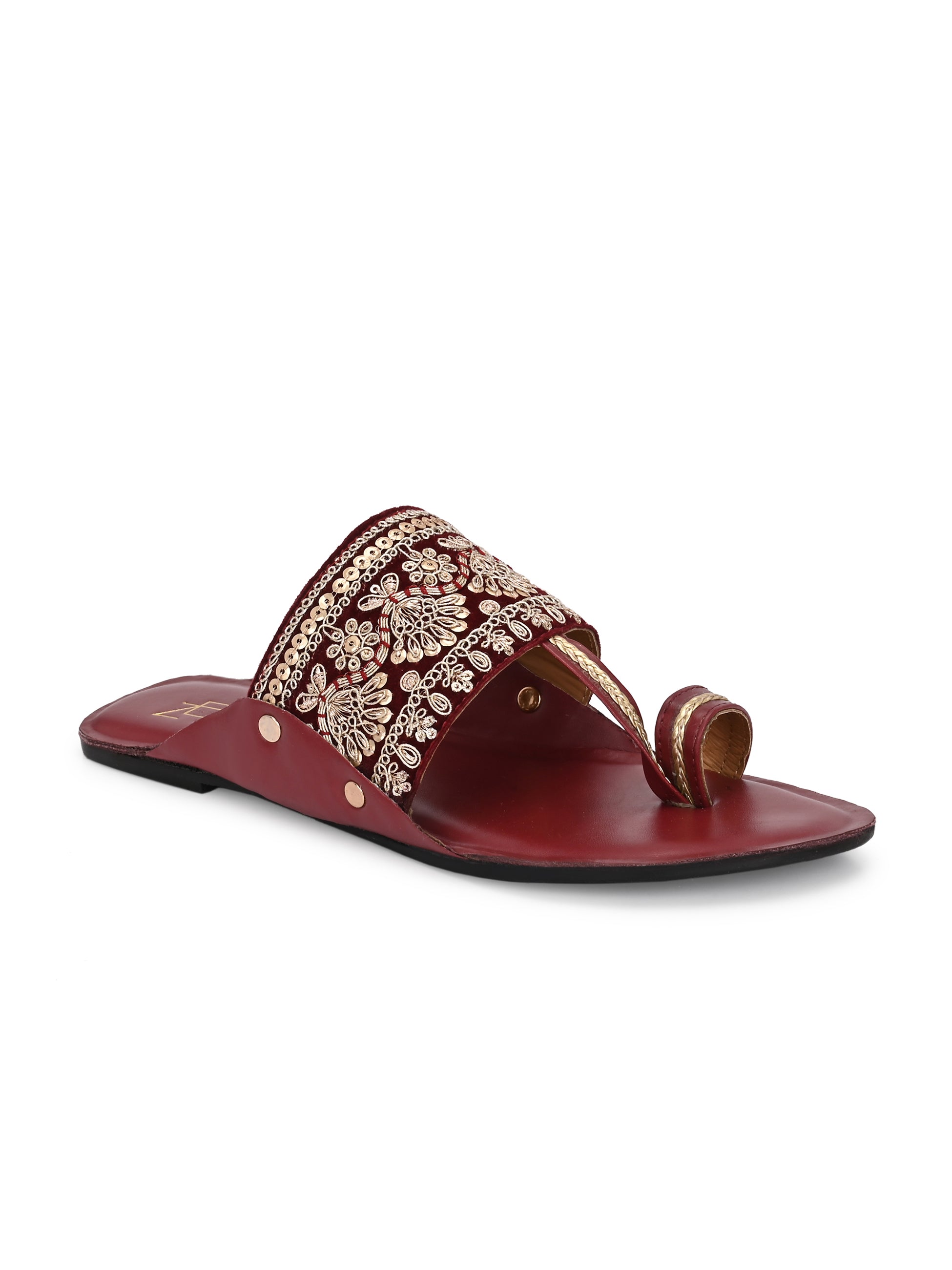 Parisa Embroided Kolhapuri