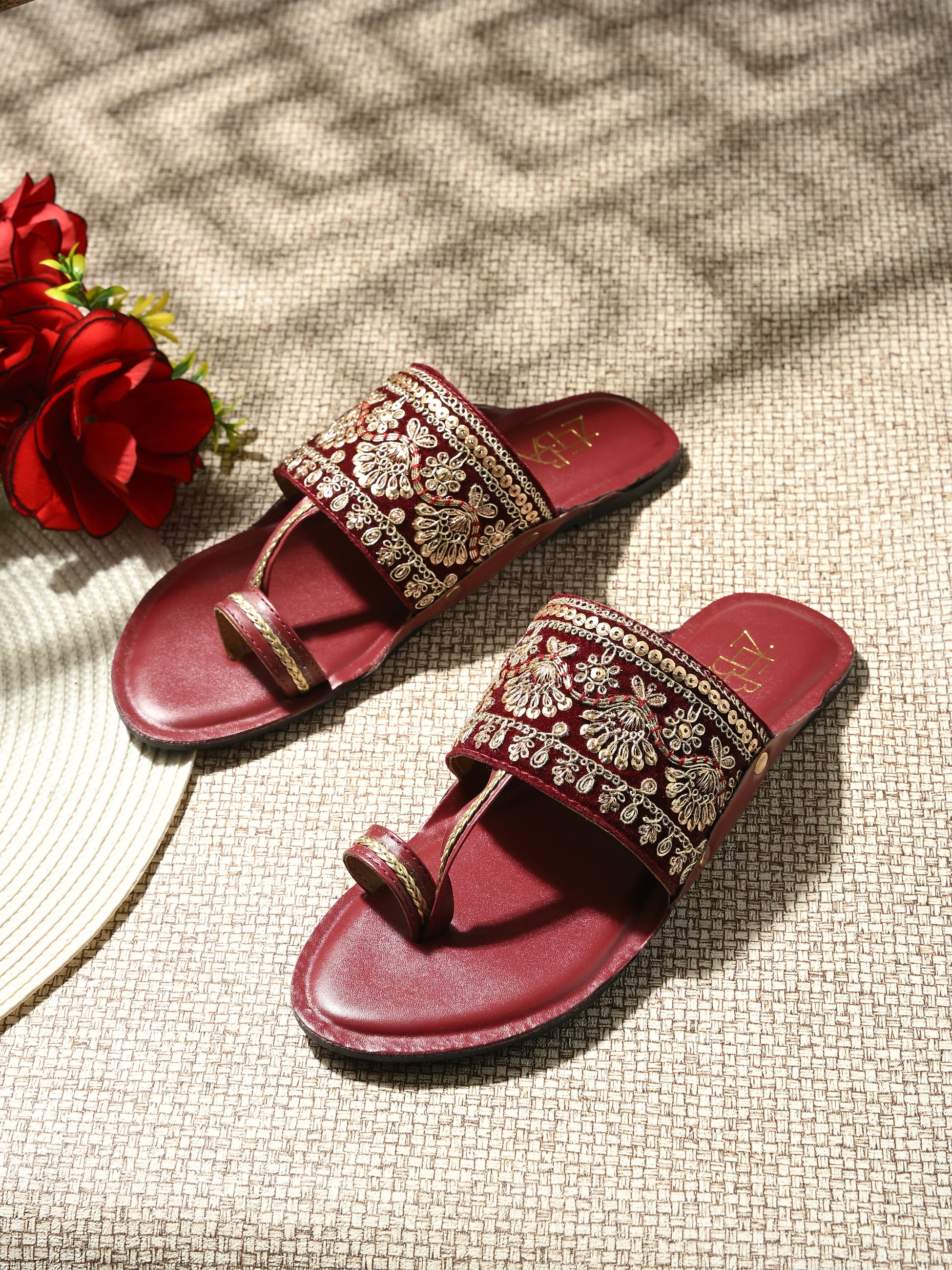 Parisa Embroided Kolhapuri