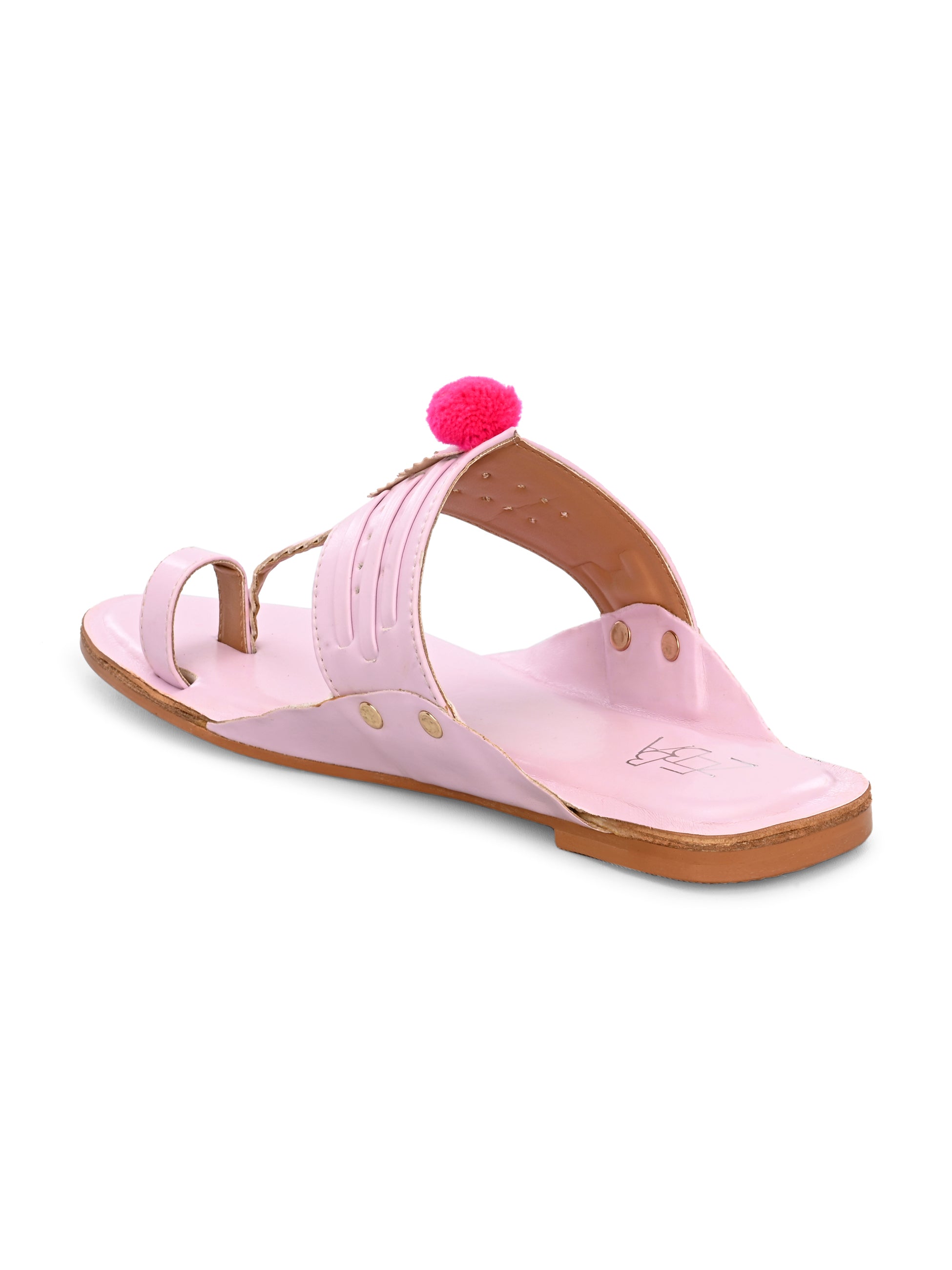 Nia Lilac Kolhapuri